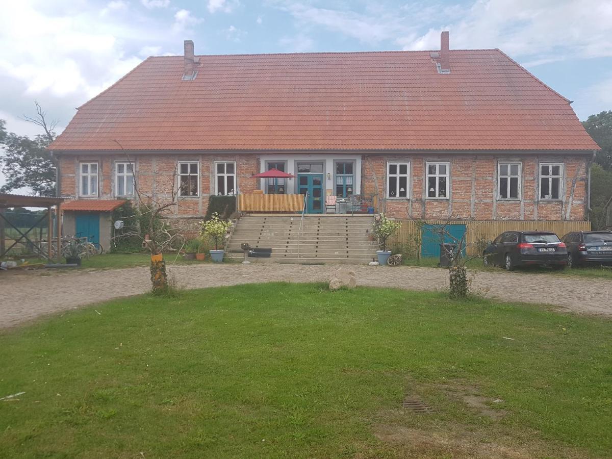 Gutshaus Pinnow Pinnow  Екстер'єр фото